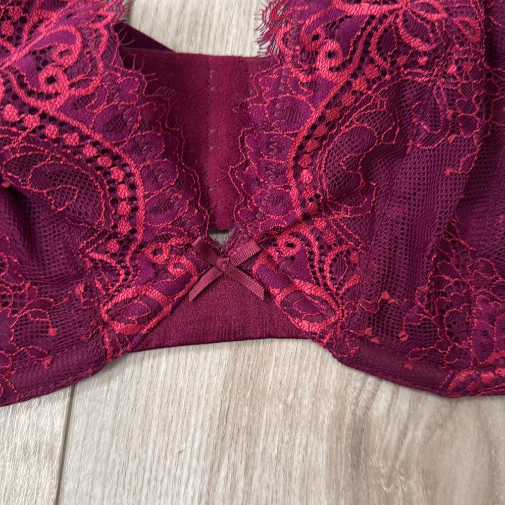 NWOT Cacique Lace Bra - 34 DDD(34F) - Picture 2 of 9
